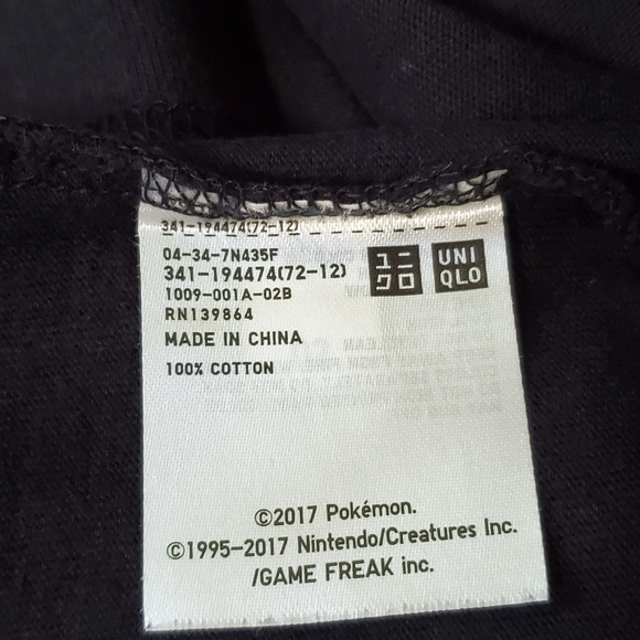 Uniglo x UTGP Nintendo Pikachu Pokémon Tee Grailed HTF - Picture 9 of 9